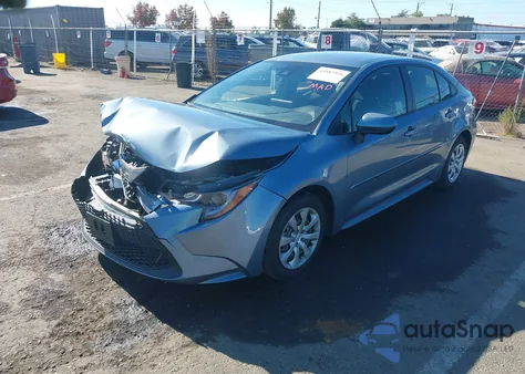 2022 Toyota Corolla Le z USA, uszkodzony, nr VIN JTDEPMAE2N3013051